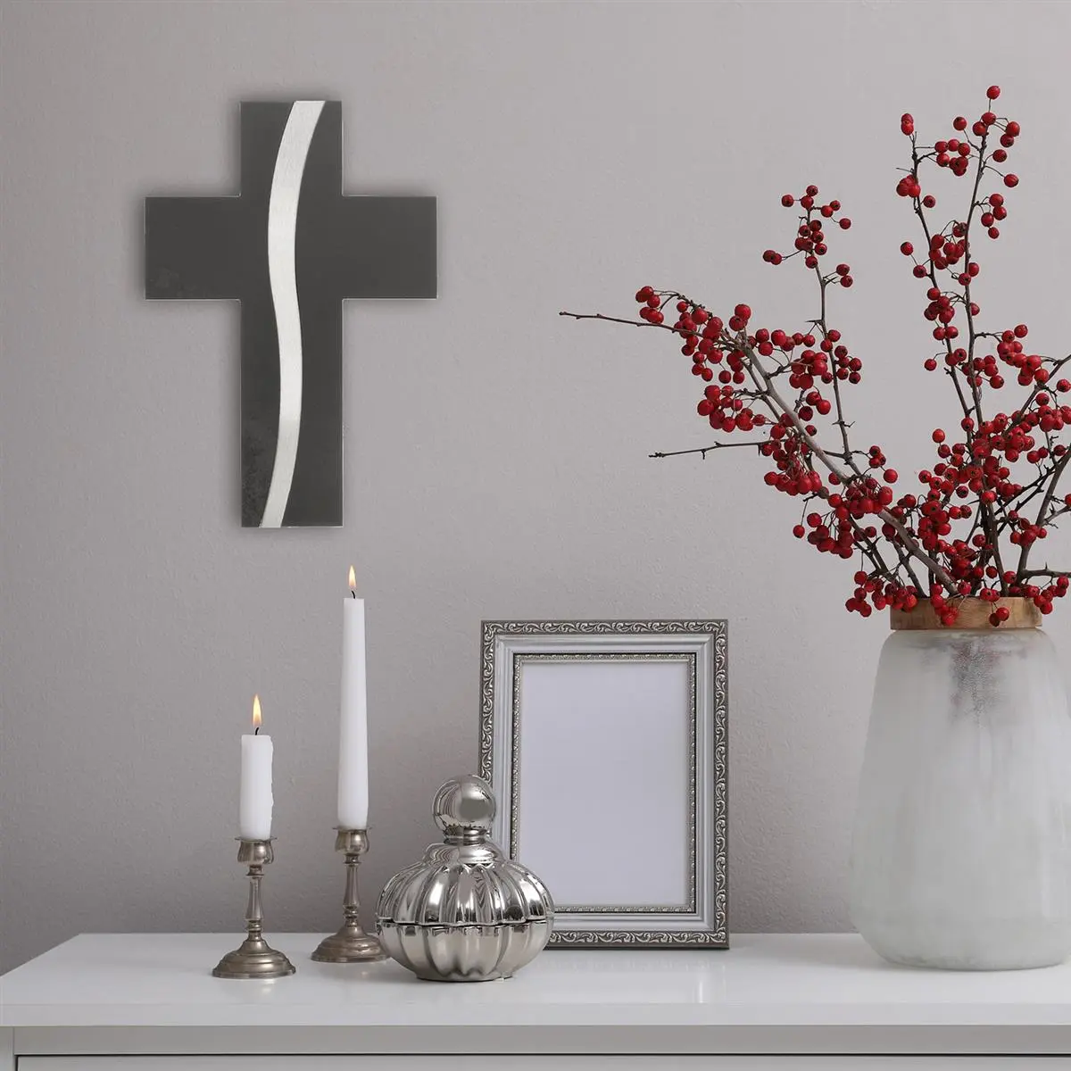 modernes Kreuz zuhause